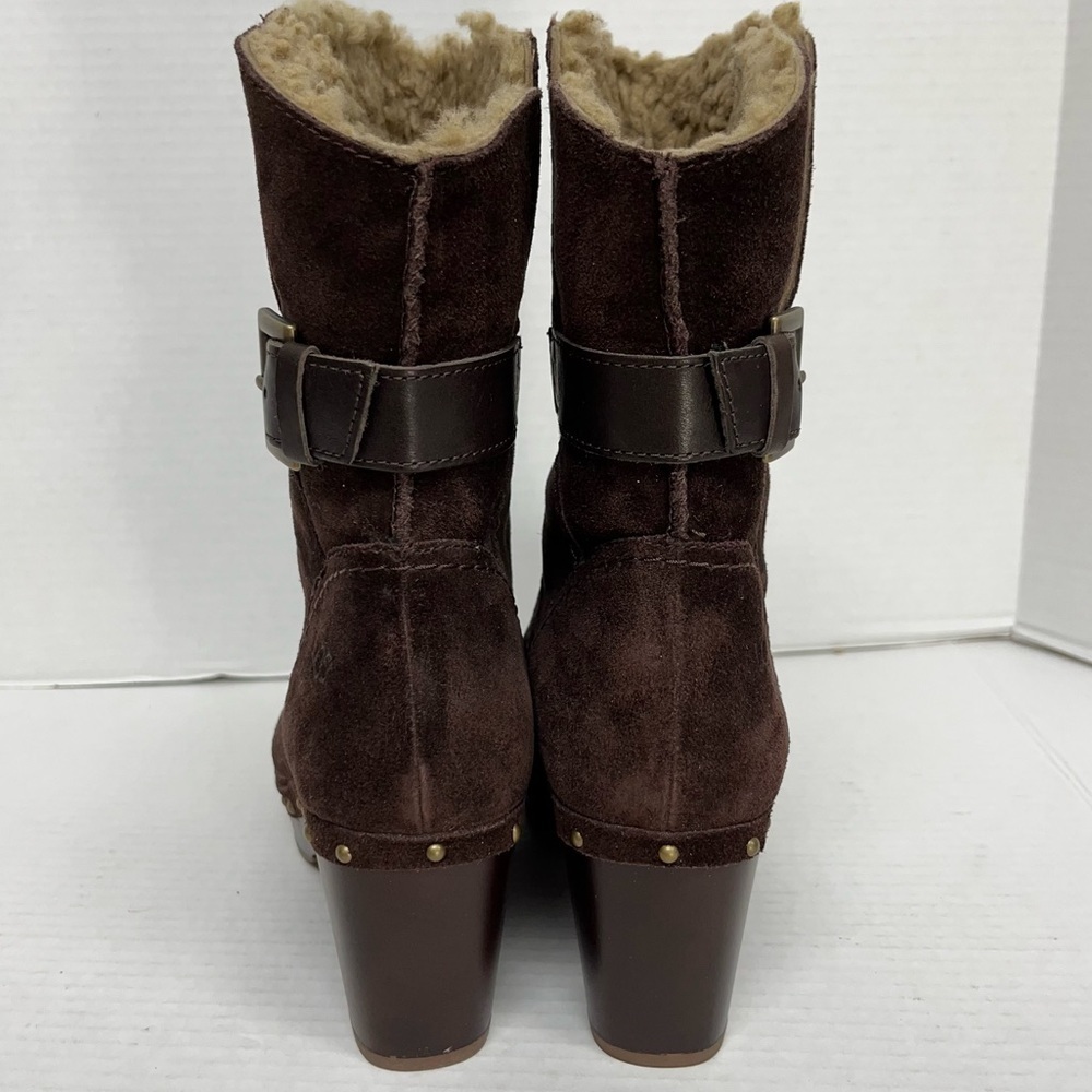 EUC UGG | Brown Suede Amoret Boots Clog Style #1003373 Size 7 - Picture 7 of 12